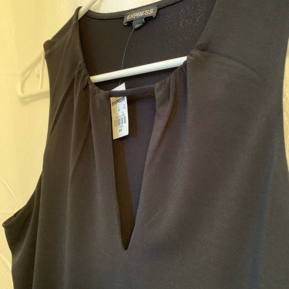 NWT Express Cutout tank
